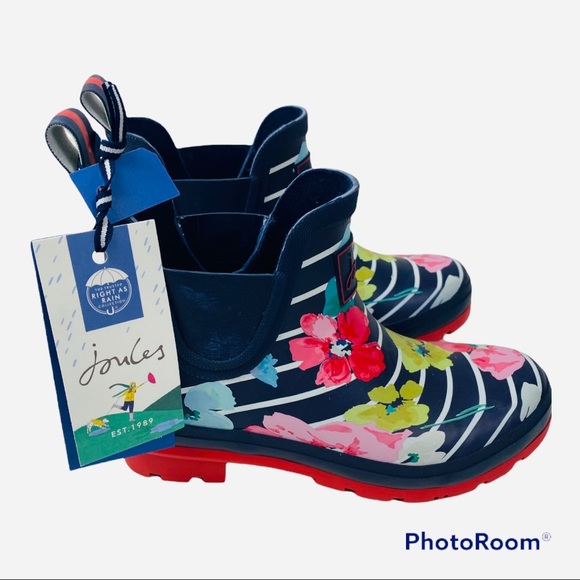 Joules Shoes - NWT JOULES wellibob "flowers s" rain boots sz7,9